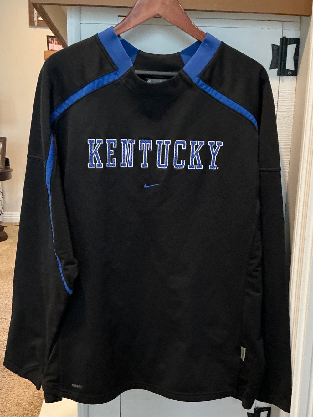 Nike Black and Royal Blue Kentucky Sweatshirt pullover Men’s size XL